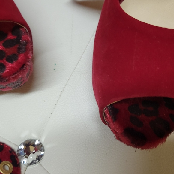 High heels - Picture 3 of 4